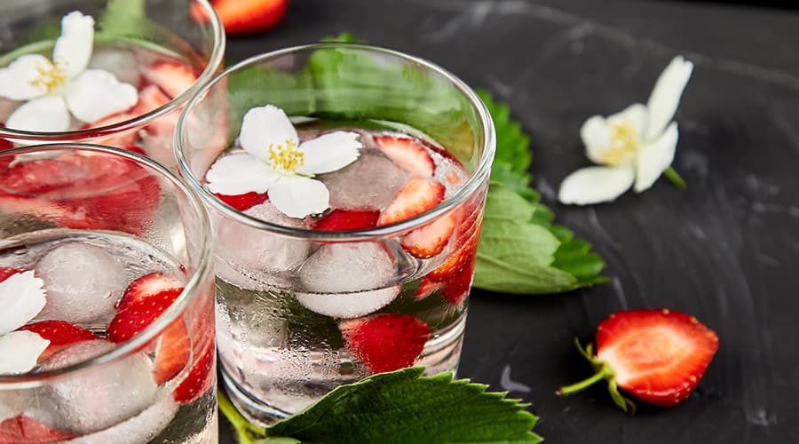 Image for Cocktail Recipes with Yuzu: Asian-Inspired Mixology Trends in Texas